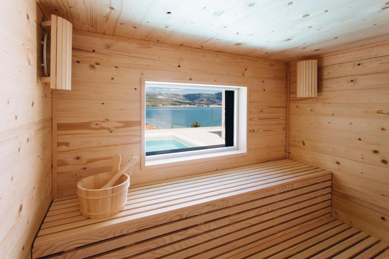 Villa Magna - Seaside Villa With Pool And Sauna 特罗吉尔 外观 照片